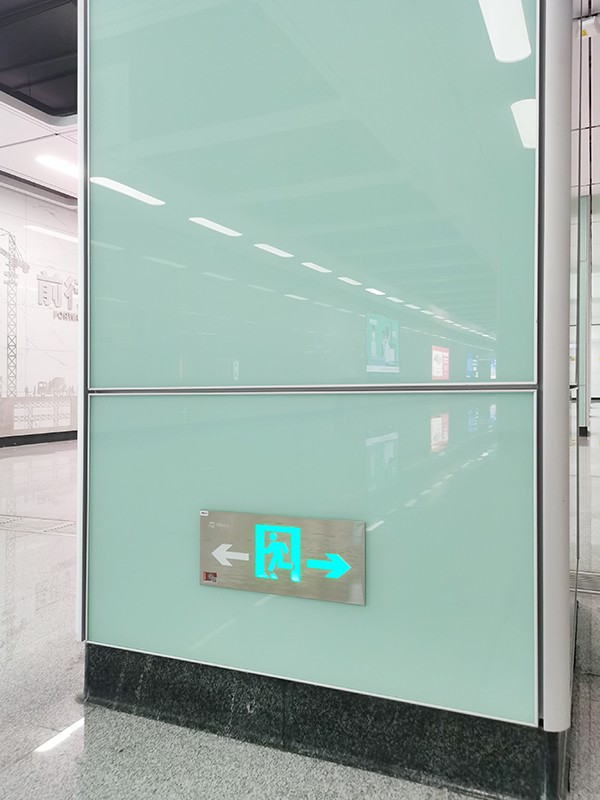 智能疏散系統(tǒng)如何實(shí)時監(jiān)測建筑內(nèi)環(huán)境變化？